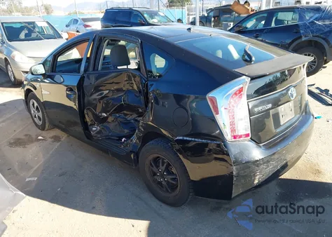 2013 Toyota Prius Two z USA, uszkodzony, nr VIN JTDKN3DU0D5648245